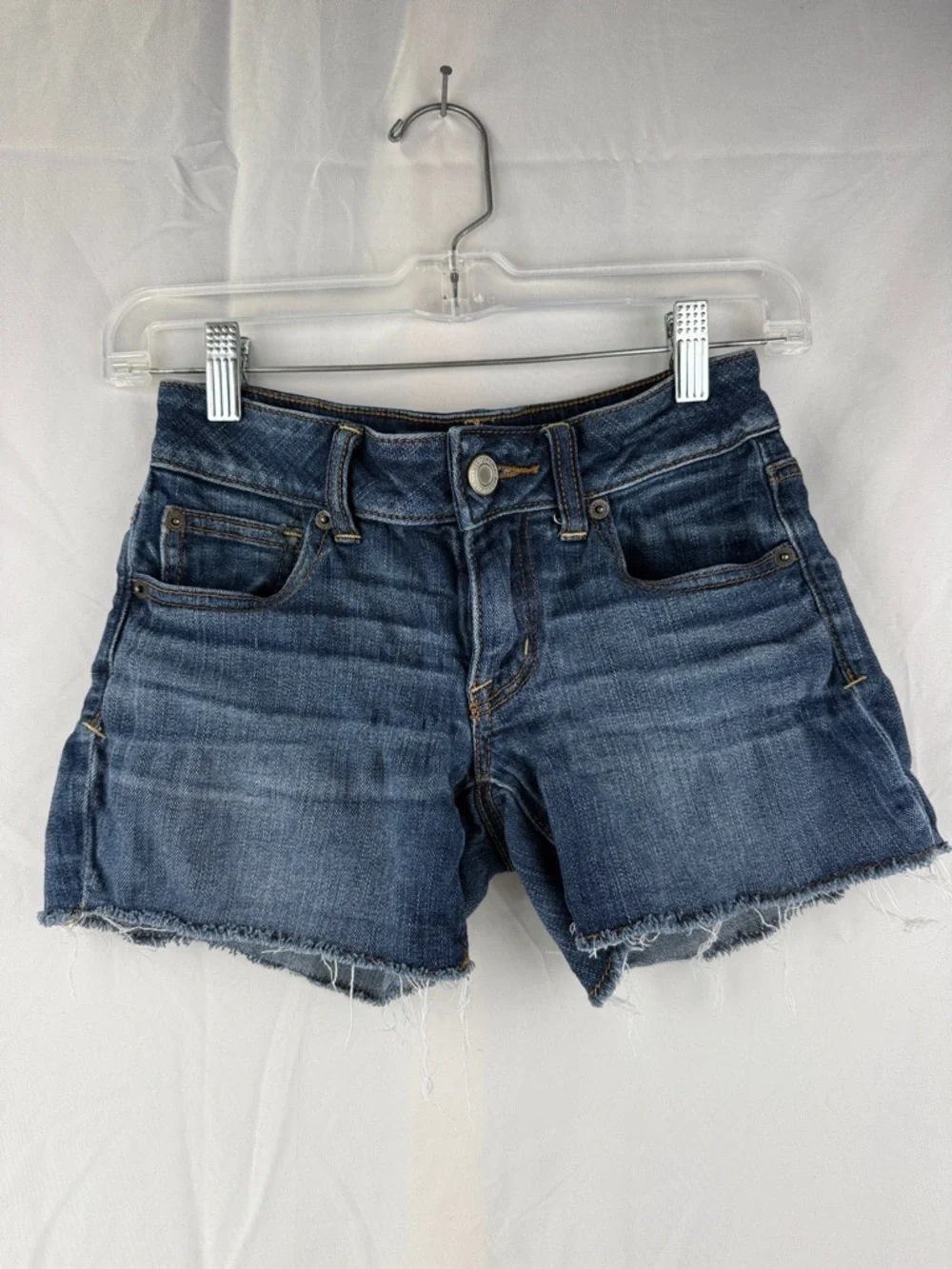 American Eagle Outfitter Women’s Size 0 Dark Blue Denim Cutoff 5 pocket Shorts